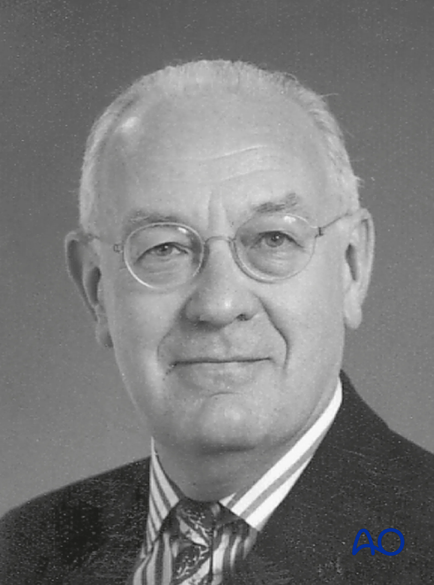 Christopher L Colton 